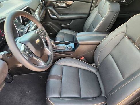 Used 2022 Chevrolet Blazer Premier w/ Enhanced Convenience Package FWD image 12