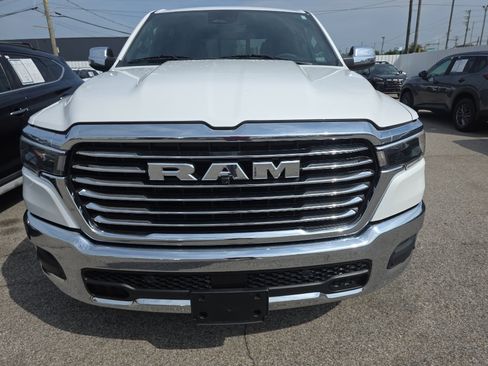 Used 2025 RAM 1500 Laramie AWD/4WD image 6