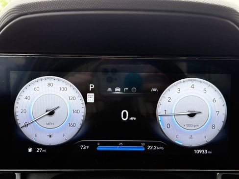 Certified 2025 Hyundai Elantra Limited w/ Cargo Package FWD image 19