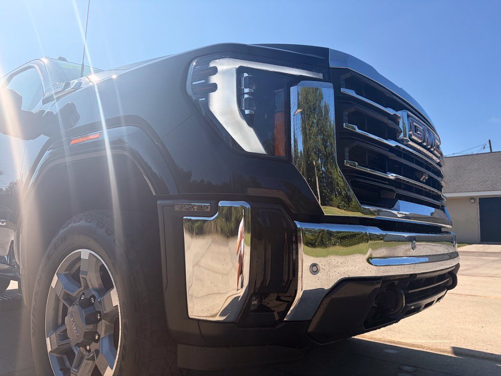 Used 2025 GMC Sierra 3500 SLT w/ SLT Premium Package AWD/4WD image 25