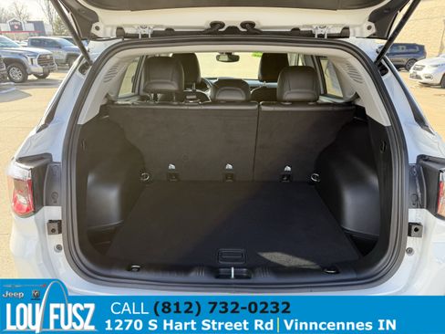 Used 2022 Jeep Compass Latitude image 9
