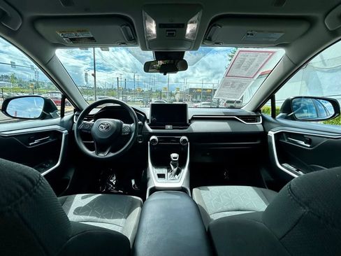 Certified 2024 Toyota RAV4 XLE AWD/4WD image 18