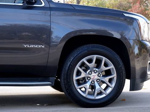 Used 2018 GMC Yukon SLT w/ Open Road Package image 29