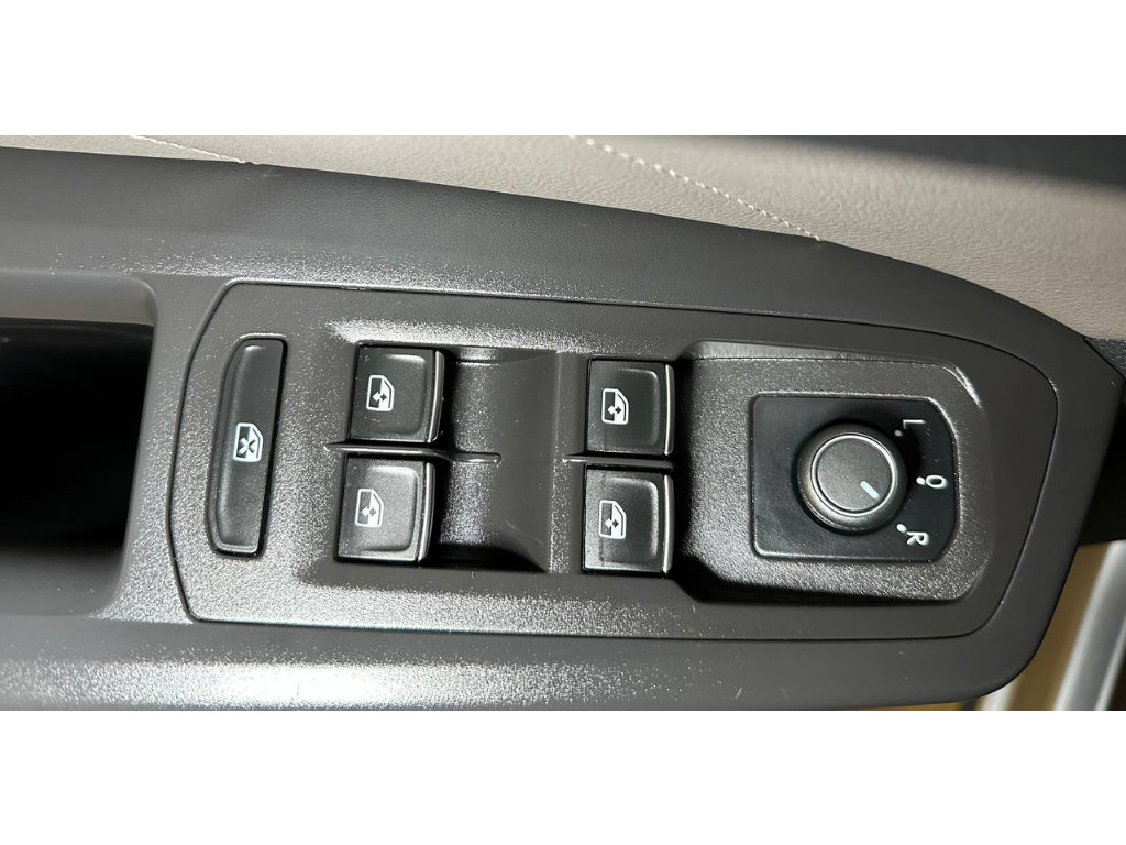 Used 2023 Volkswagen Atlas SEL R-Line AWD/4WD image 35