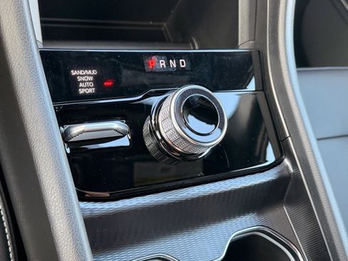 New 2026 Jeep Grand Cherokee Limited AWD/4WD image 17