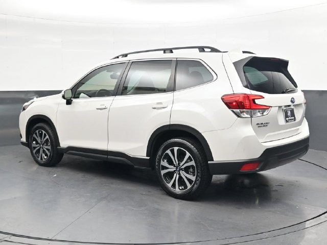 Used 2023 Subaru Forester Limited AWD/4WD image 6