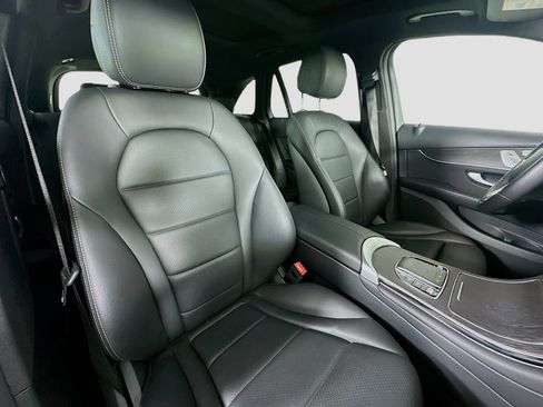 Certified 2022 Mercedes-Benz GLC 300 300 w/ Multimedia Package Lite image 38