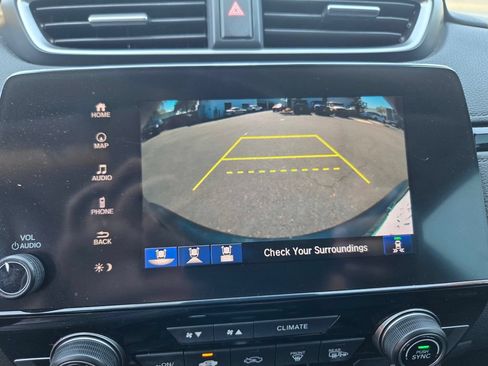 Used 2018 Honda CR-V Touring image 11