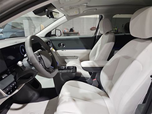 New 2026 Hyundai Ioniq 5 Limited image 15