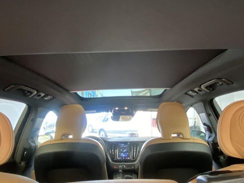 Used 2020 Volvo XC60 T5 Momentum AWD/4WD image 15
