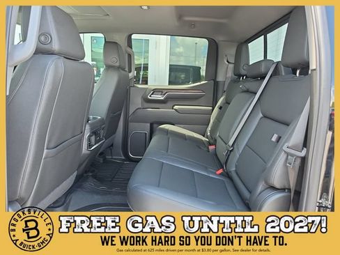 New 2026 GMC Sierra 1500 SLT AWD/4WD image 15