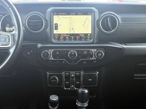 Used 2021 Jeep Wrangler Unlimited Sahara AWD/4WD image 40