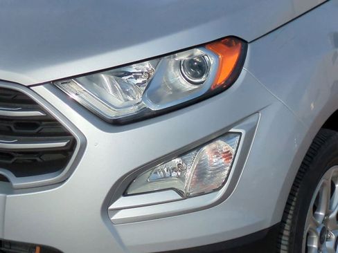 Used 2020 Ford EcoSport SE w/ SE Convenience Package image 11