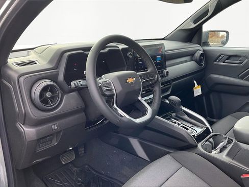 New 2026 Chevrolet Colorado W/T image 8