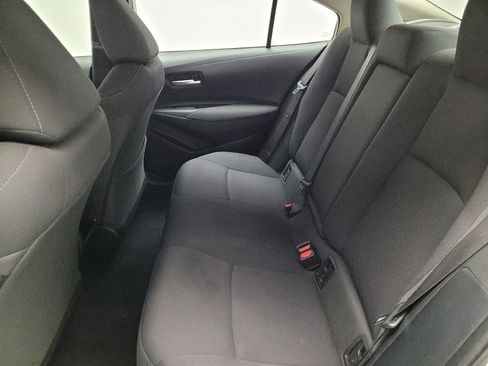 Used 2021 Toyota Corolla LE image 18