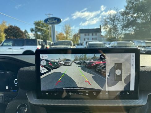 Used 2025 Ford Explorer Platinum w/ LUX Leather Package image 29