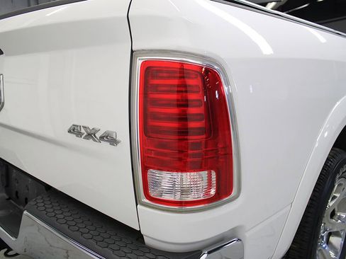 Used 2014 RAM 1500 Laramie w/ Convenience Group AWD/4WD image 37