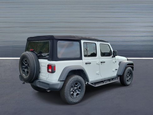 Used 2024 Jeep Wrangler Unlimited Sport AWD/4WD image 3
