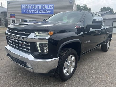 Used 2022 Chevrolet Silverado 2500 LTZ w/ LTZ Plus Package AWD/4WD image 2
