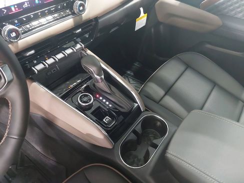 New 2026 GMC Canyon Denali AWD/4WD image 25