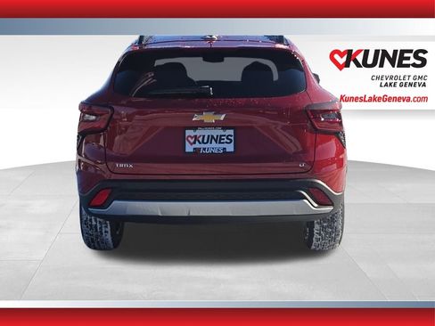 New 2026 Chevrolet Trax LT w/ Driver Confidence Package image 4