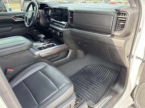 Used 2023 Chevrolet Silverado 1500 LTZ w/ LTZ Premium Package image 28