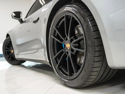 Used 2024 Porsche 911 Carrera image 10
