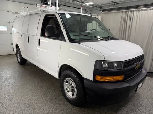 Used 2020 Chevrolet Express 2500 w/ Driver Convenience Package RWD image 3