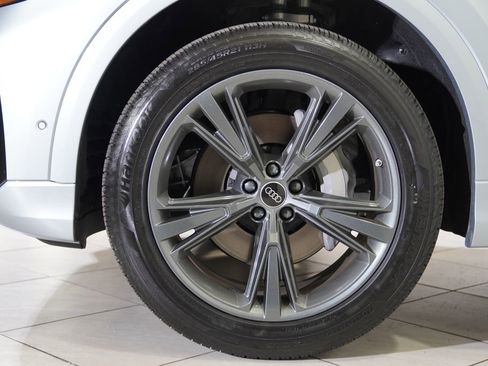 New 2026 Audi Q8 Premium image 14