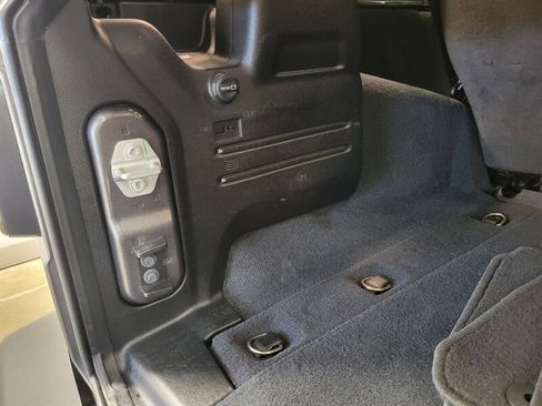 Used 2022 Jeep Wrangler Unlimited Sahara w/ Cold Weather Group AWD/4WD image 67