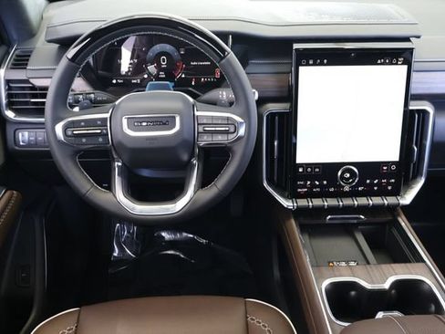 New 2026 GMC Acadia Denali Ultimate AWD/4WD image 17