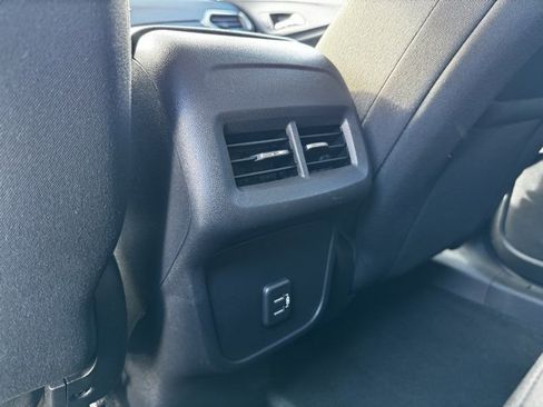 Certified 2024 Chevrolet Equinox LT image 6