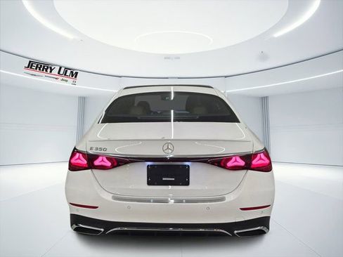 Used 2025 Mercedes-Benz E 350 Sedan image 4