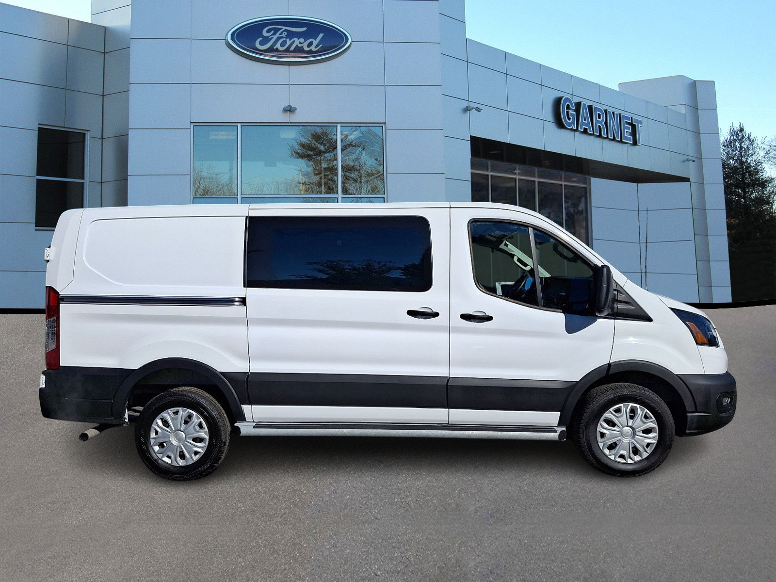 Certified 2025 Ford Transit 250 Low Roof w/ Exterior Upgrade Package RWD image 10