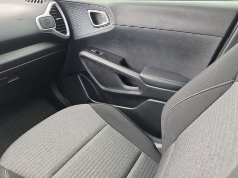Used 2021 Kia Soul GT-Line FWD image 18