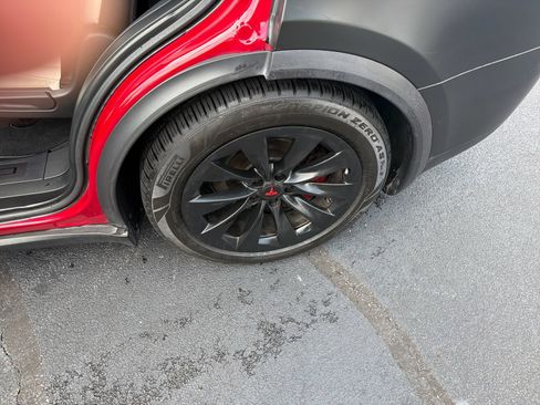 Used 2019 Tesla Model X Long Range AWD/4WD image 24