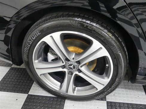 Used 2020 Mercedes-Benz E 350 4MATIC Sedan w/ Premium Package image 17