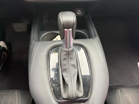 Used 2023 Honda HR-V LX image 23