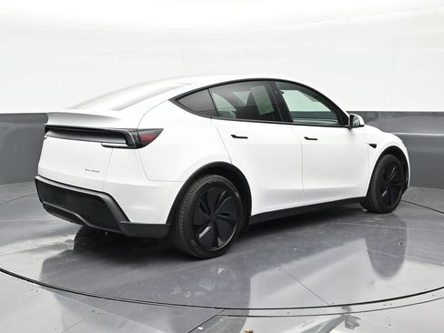 Used 2026 Tesla Model Y Long Range AWD/4WD image 5