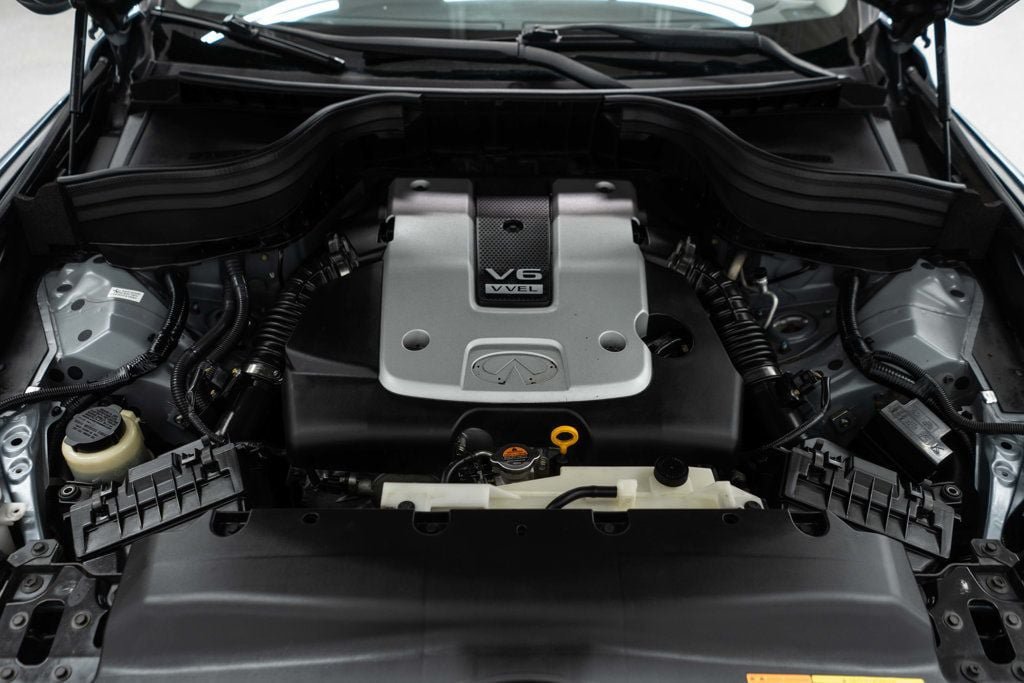 Used 2017 INFINITI QX50 2WD w/ Deluxe Touring Package image 33