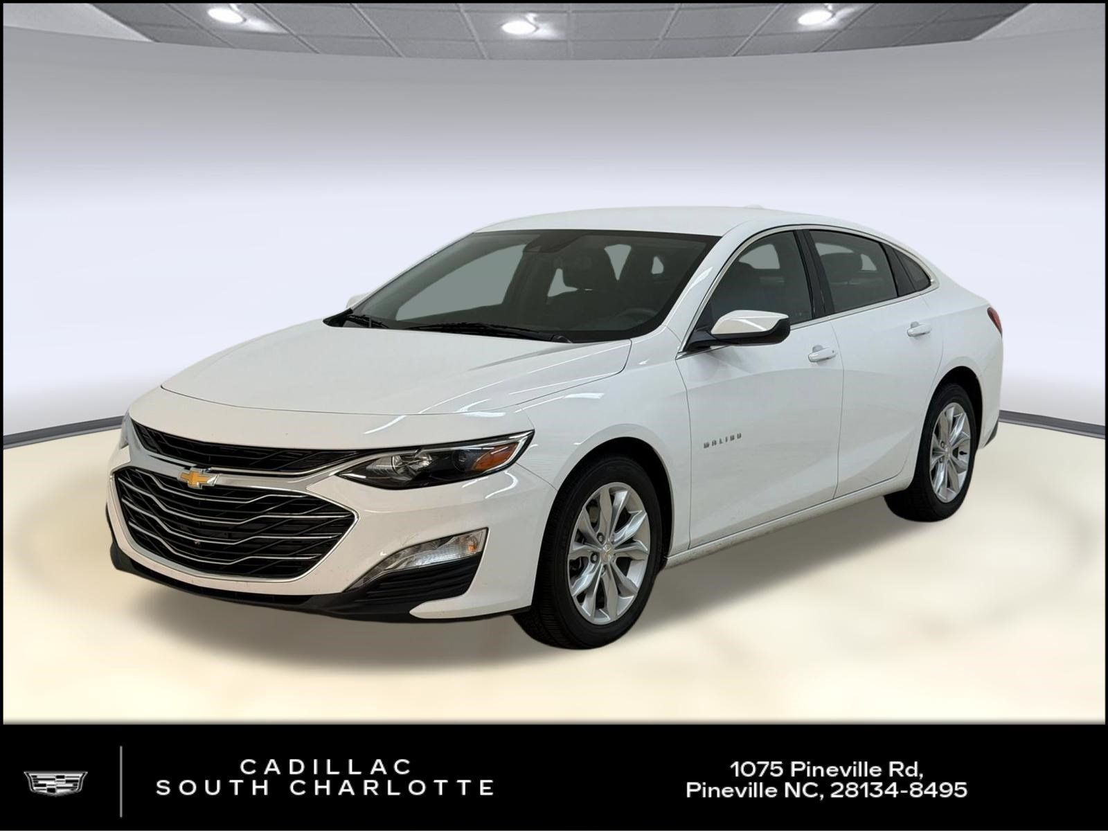 Used 2025 Chevrolet Malibu LT FWD image 1