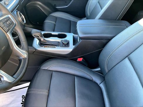 Used 2024 Chevrolet Blazer LT w/ Midnight/Sport Edition image 20