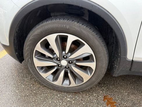 Used 2022 Buick Encore Preferred w/ Safety Package image 7