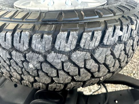 Used 2012 Ford E-350 and Econoline 350 Super Duty w/ Insulation Pkg image 13