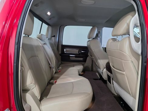 Used 2014 RAM 1500 Laramie w/ Convenience Group image 26