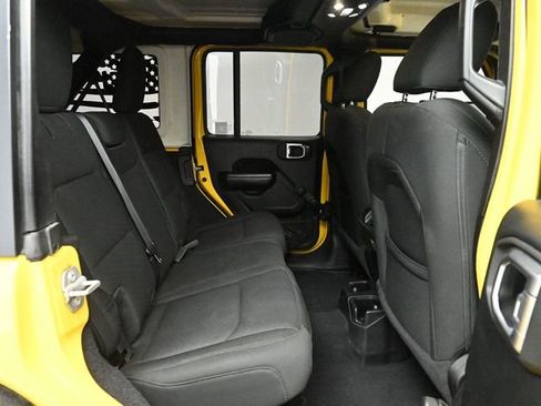Used 2021 Jeep Wrangler Unlimited Sport image 16