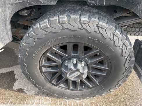 Used 2020 Ford F250 Lariat image 14