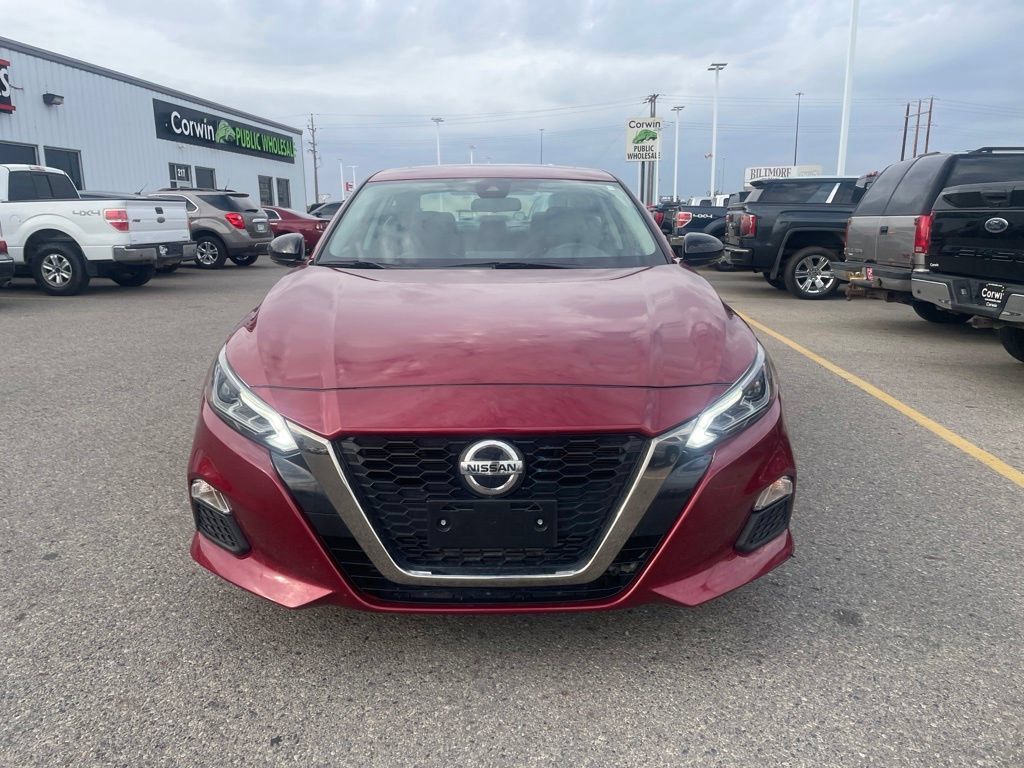 Used 2020 Nissan Altima 2.0 SR FWD image 3