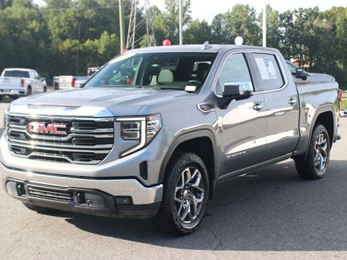Used 2026 GMC Sierra 1500 SLT w/ SLT Premium Package AWD/4WD image 3