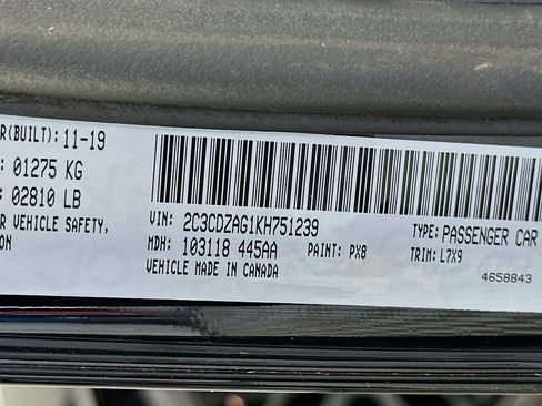 Used 2019 Dodge Challenger SXT RWD image 38